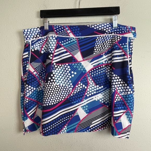 Emerald 18 Skort Mixed Geometric Pattern Blue Black‎ White Size 16 Skirt - Picture 1 of 7